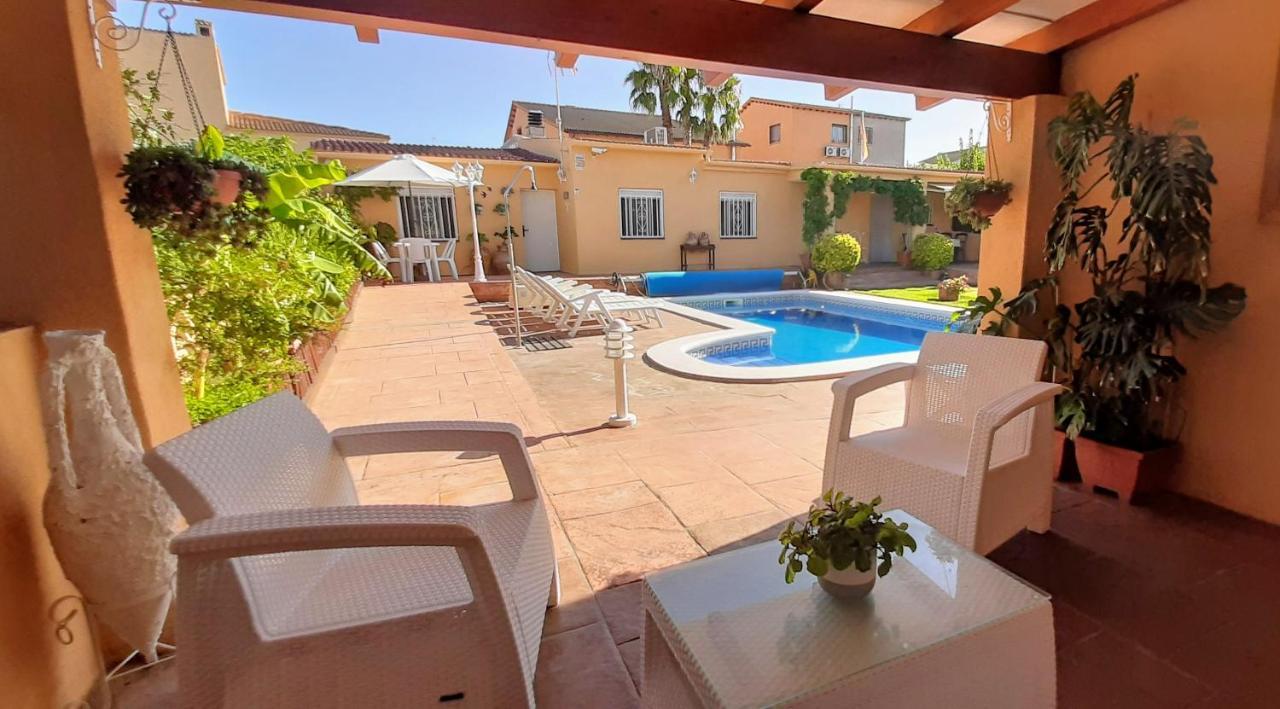 Chalet Vacacional Con Piscina Privada Y Barbacoa Таррагона Екстер'єр фото