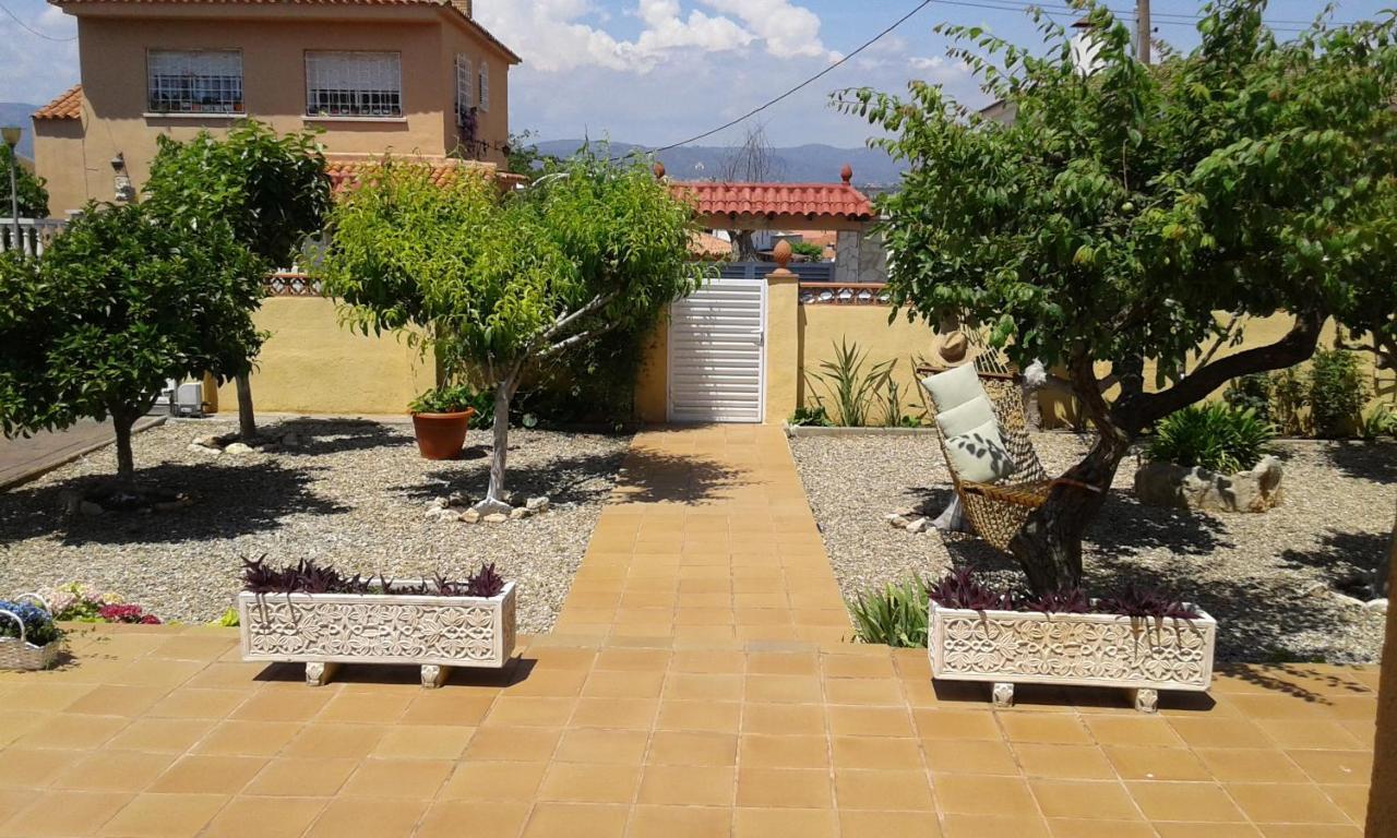 Chalet Vacacional Con Piscina Privada Y Barbacoa Таррагона Екстер'єр фото