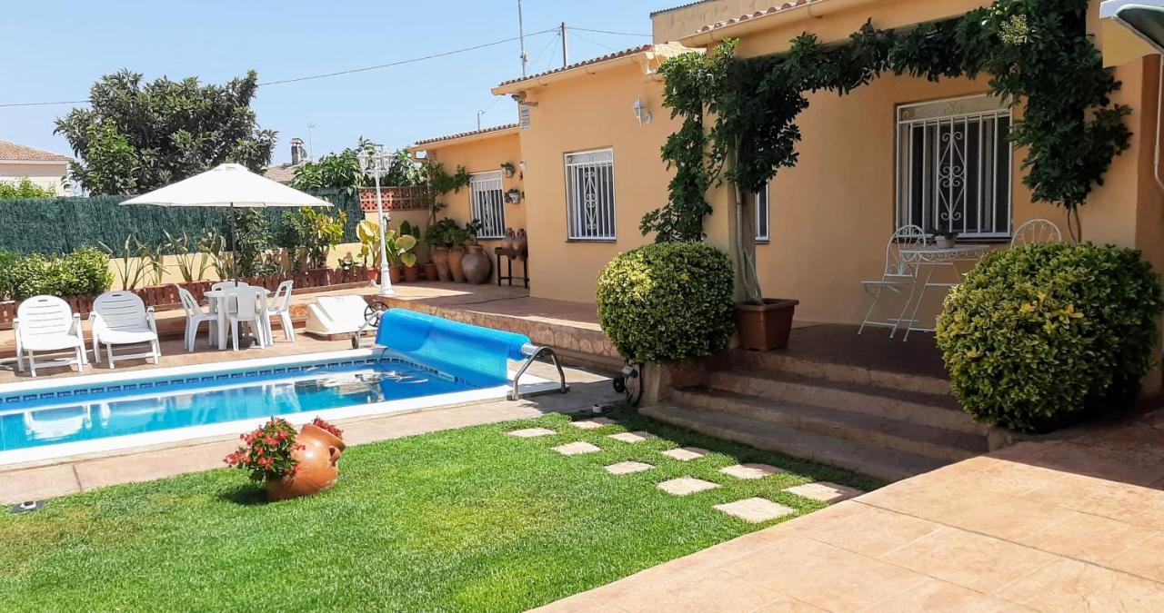 Chalet Vacacional Con Piscina Privada Y Barbacoa Таррагона Екстер'єр фото