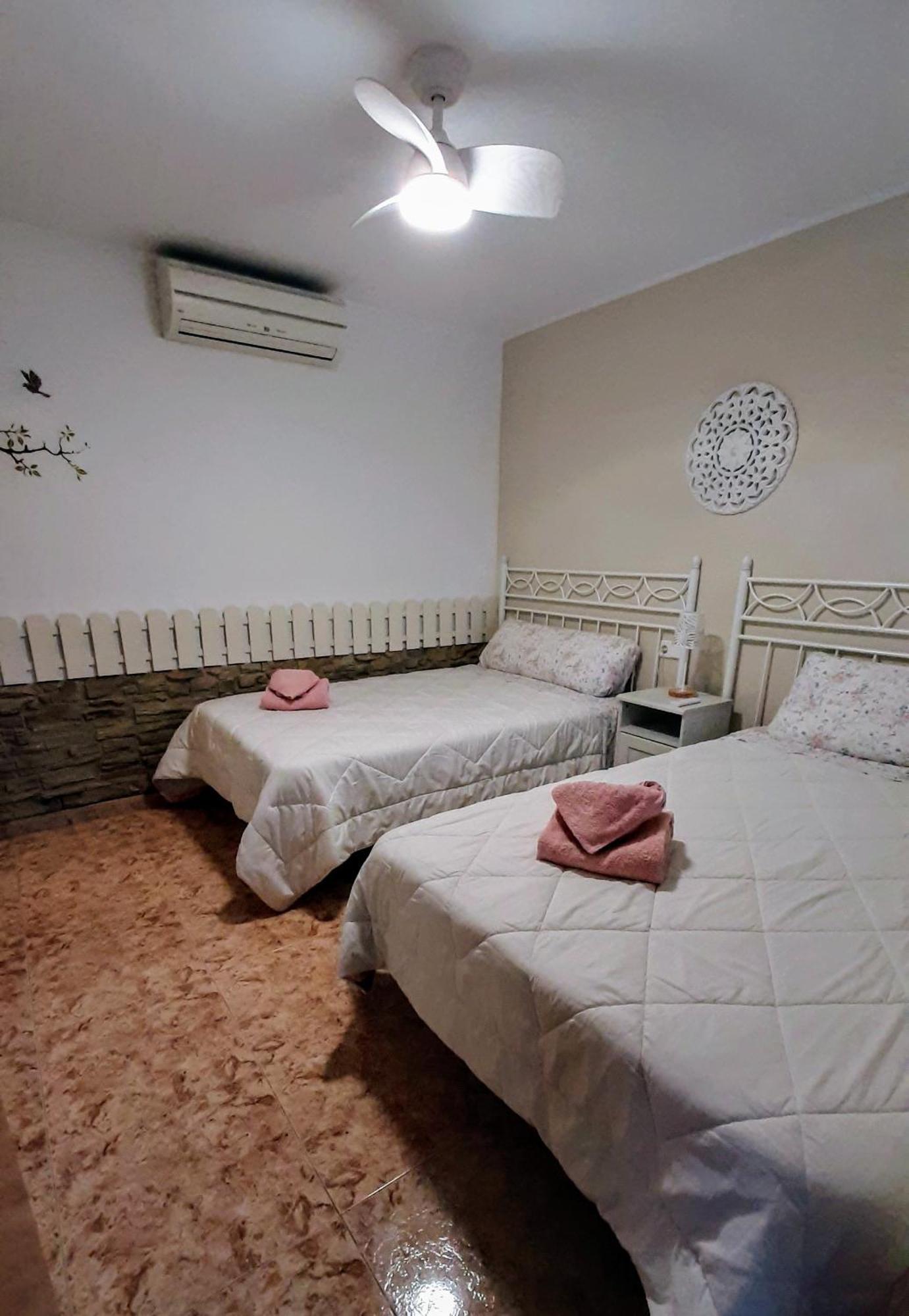 Chalet Vacacional Con Piscina Privada Y Barbacoa Таррагона Екстер'єр фото